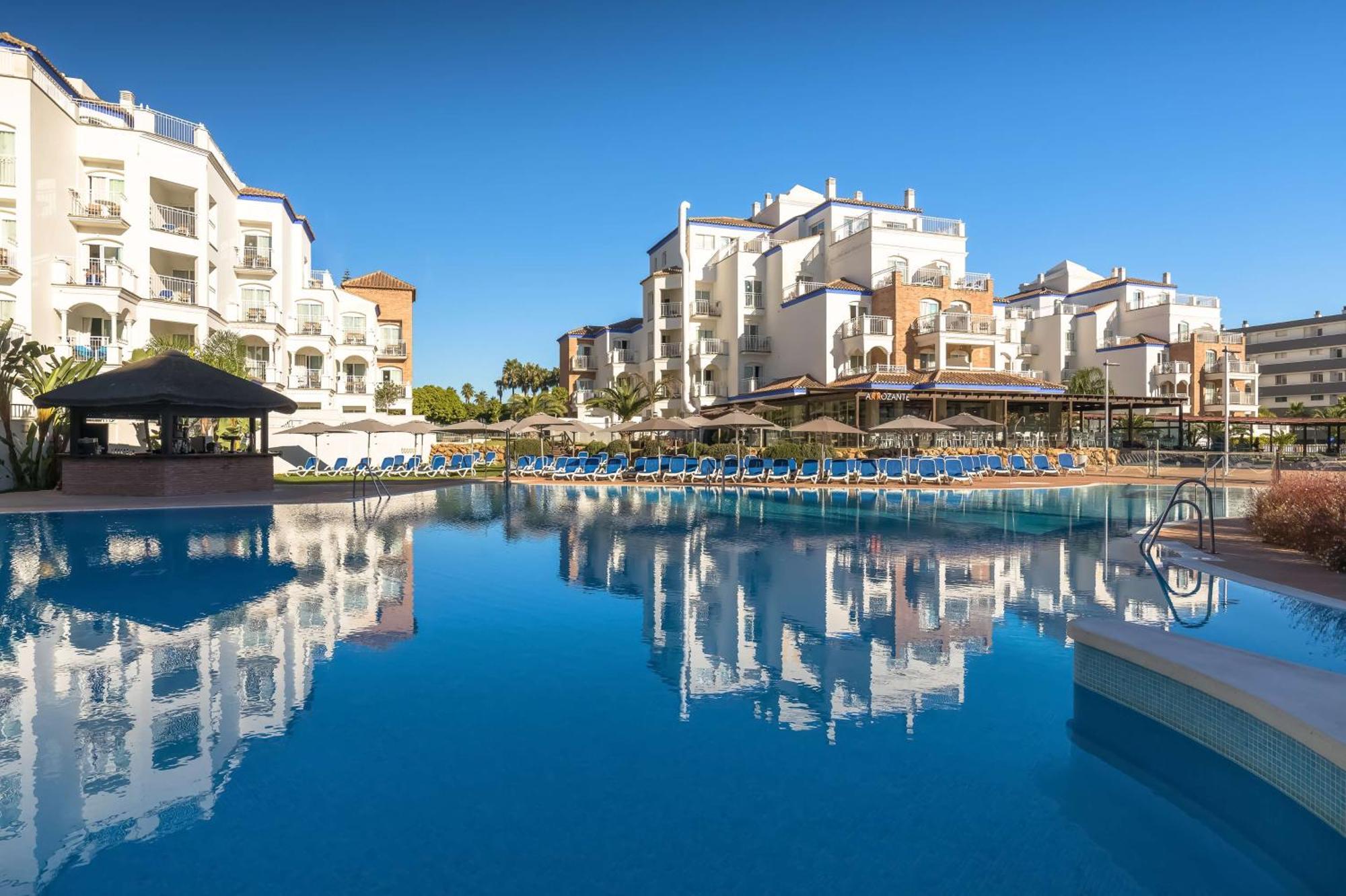 Occidental Playa 4*