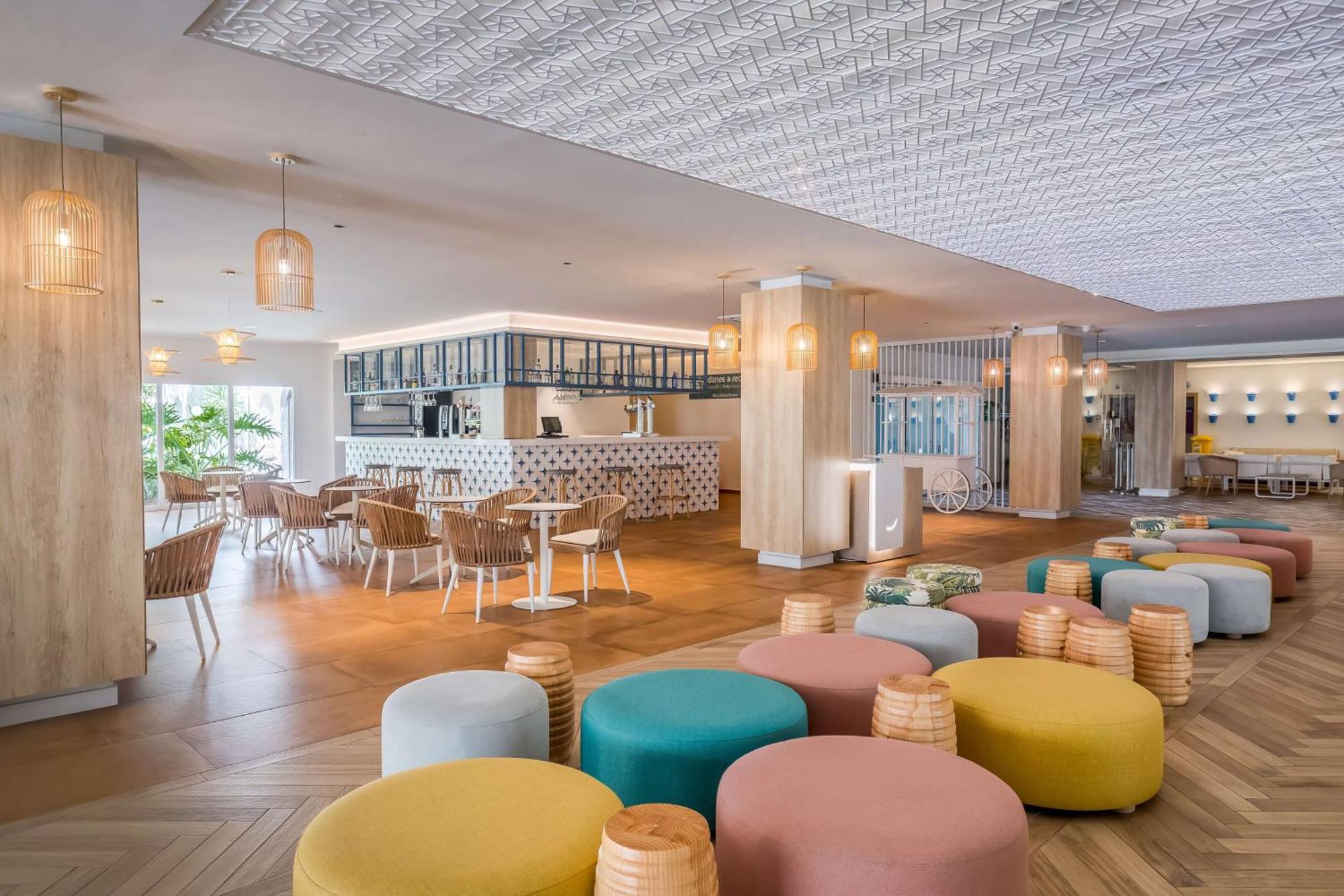 Occidental Playa Hotel 4*