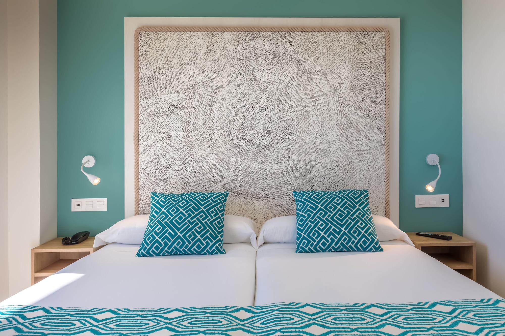 Occidental Playa Hotel 4*